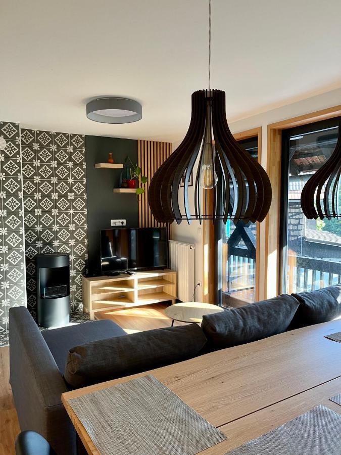 Apartments Pri Fencu Jesenice Buitenkant foto