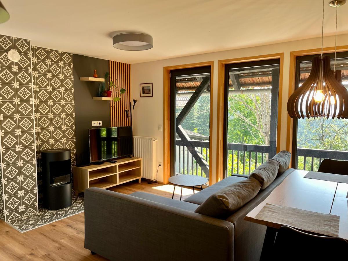 Apartments Pri Fencu Jesenice Buitenkant foto