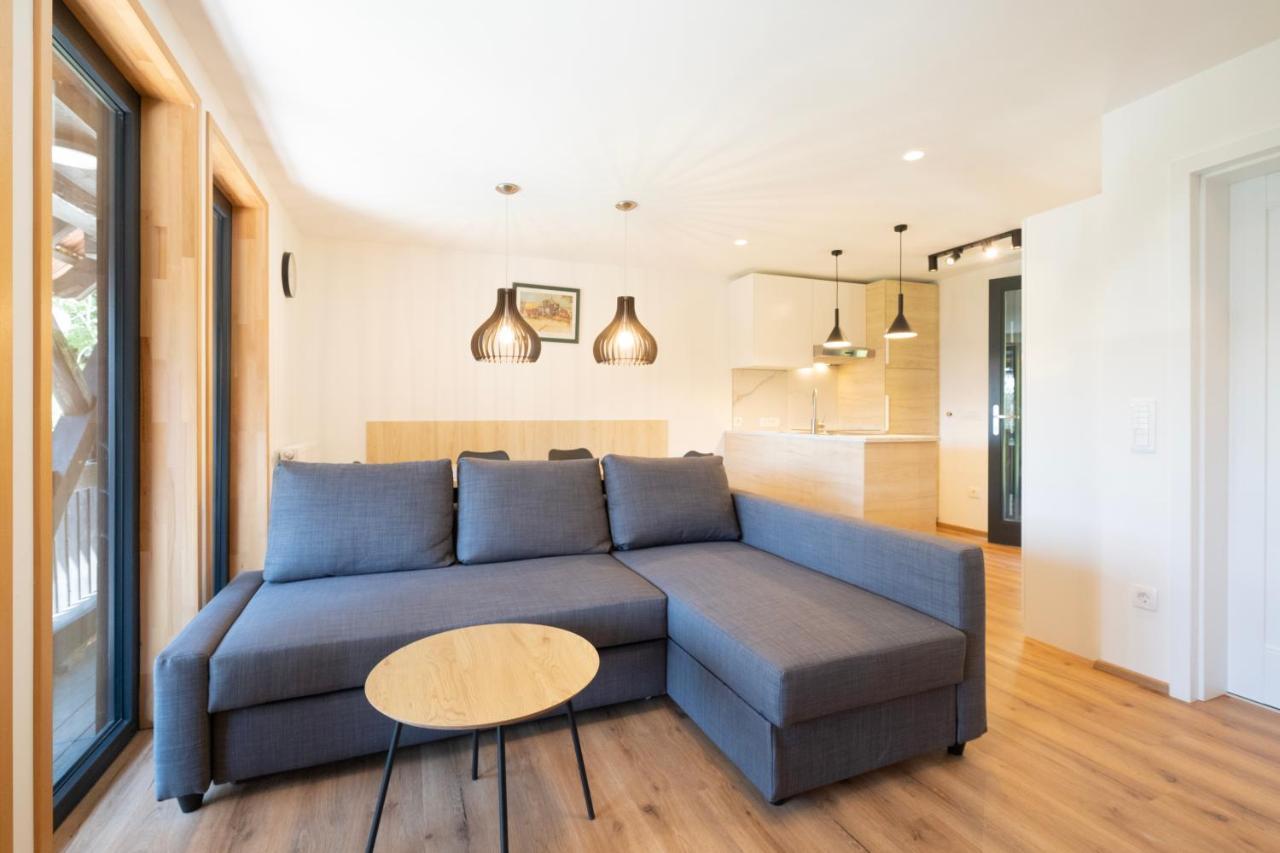 Apartments Pri Fencu Jesenice Buitenkant foto